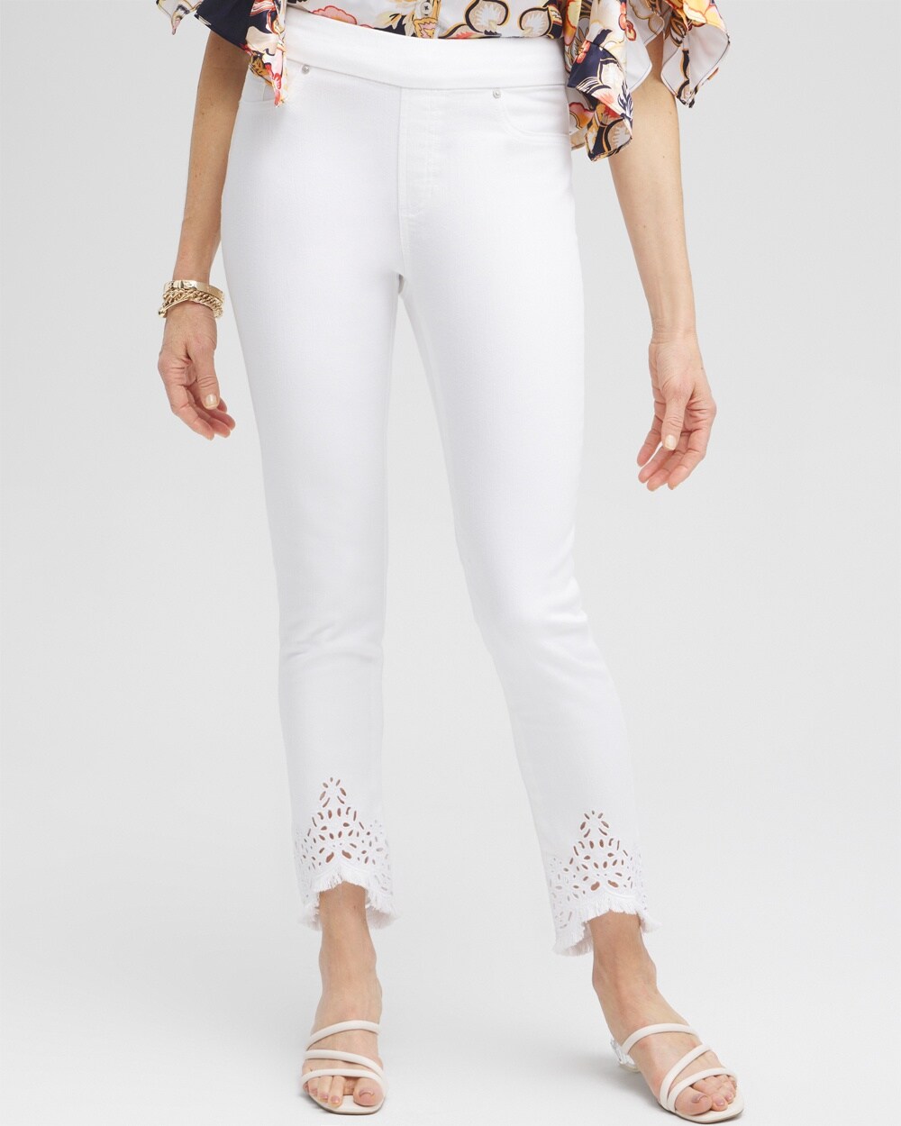 Chico's Eyelet Tulip Hem Pull-on Ankle Jeggings In White Size 10p |